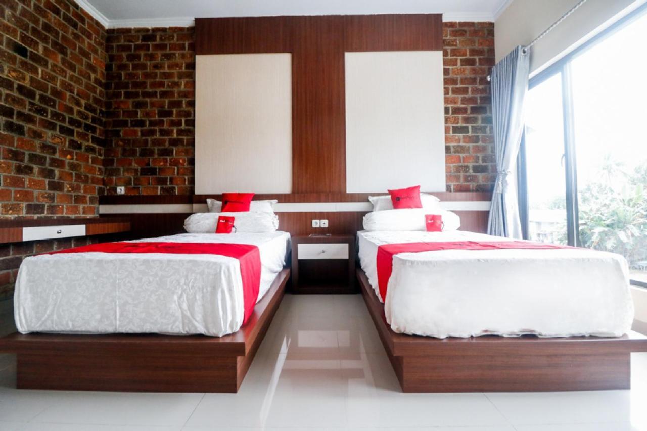 Hotel Reddoorz Near Kualanamu Airport 3*